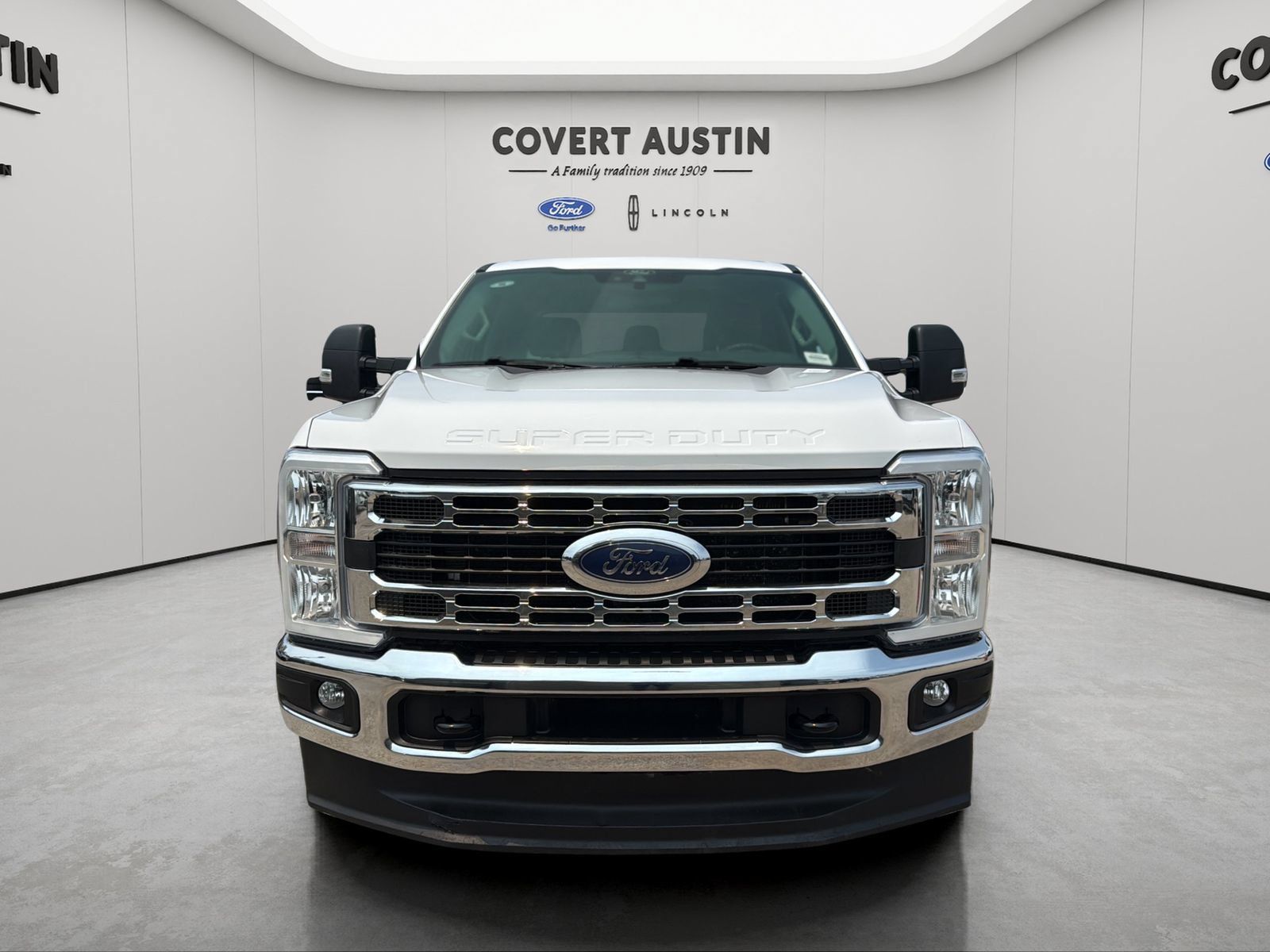 Used 2025 Ford F250 XLT w/ FX4 Off-Road Package AWD/4WD image 7