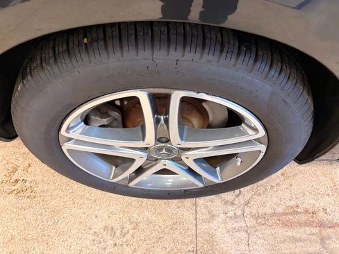 Used 2016 Mercedes-Benz S 550 4MATIC Sedan image 88