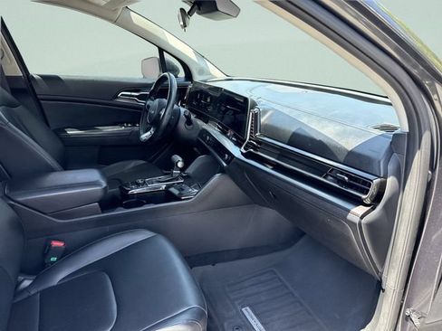Certified 2023 Kia Sportage EX FWD image 15