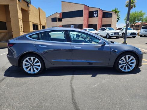Used 2018 Tesla Model 3 Long Range RWD image 2