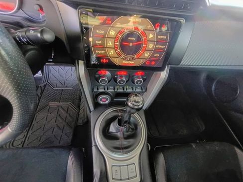 Used 2015 Subaru BRZ Limited RWD image 35