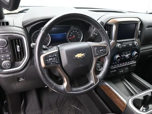 Used 2019 Chevrolet Silverado 1500 High Country w/ Technology Package AWD/4WD image 25
