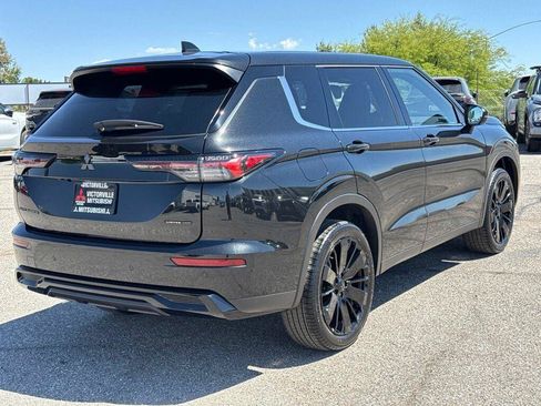 New 2026 Mitsubishi Outlander LE FWD image 8