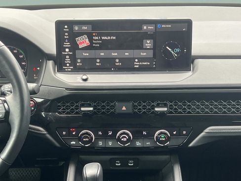 Used 2025 Honda Accord Touring image 17