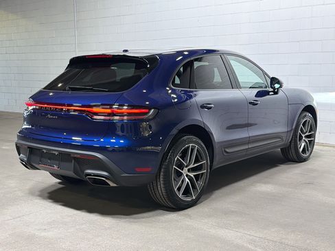 Certified 2026 Porsche Macan AWD/4WD image 7