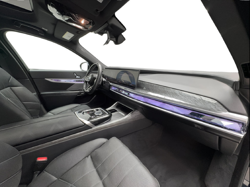 Used 2024 BMW 740i RWD image 34