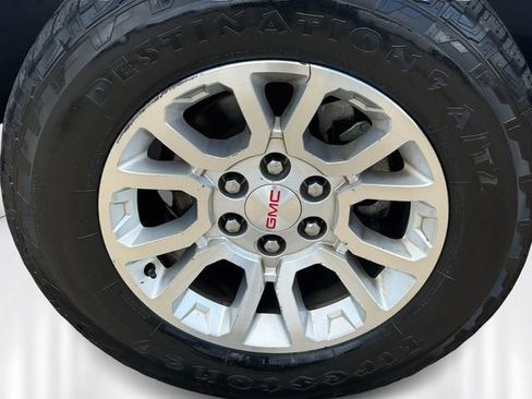 Used 2016 GMC Yukon SLE w/ HD Trailering Package AWD/4WD image 9