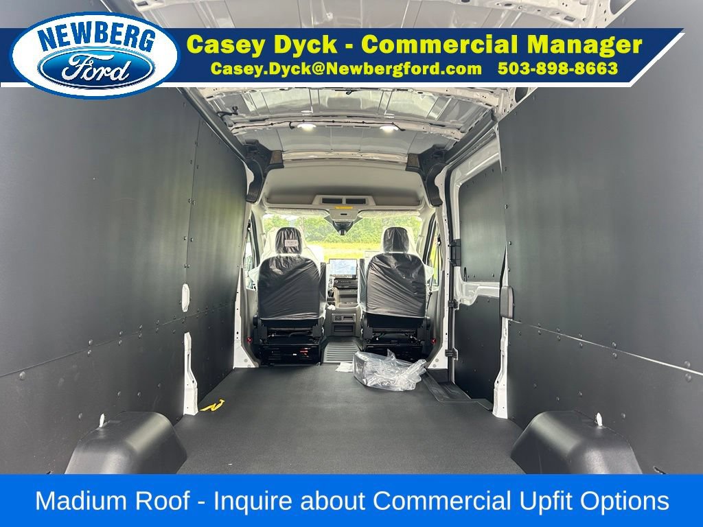 New 2026 Ford Transit 250 148 Medium Roof w/ Load Area Protection Package RWD image 10