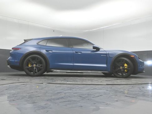 Used 2024 Porsche Taycan 4 Cross Turismo w/ Premium Package image 44