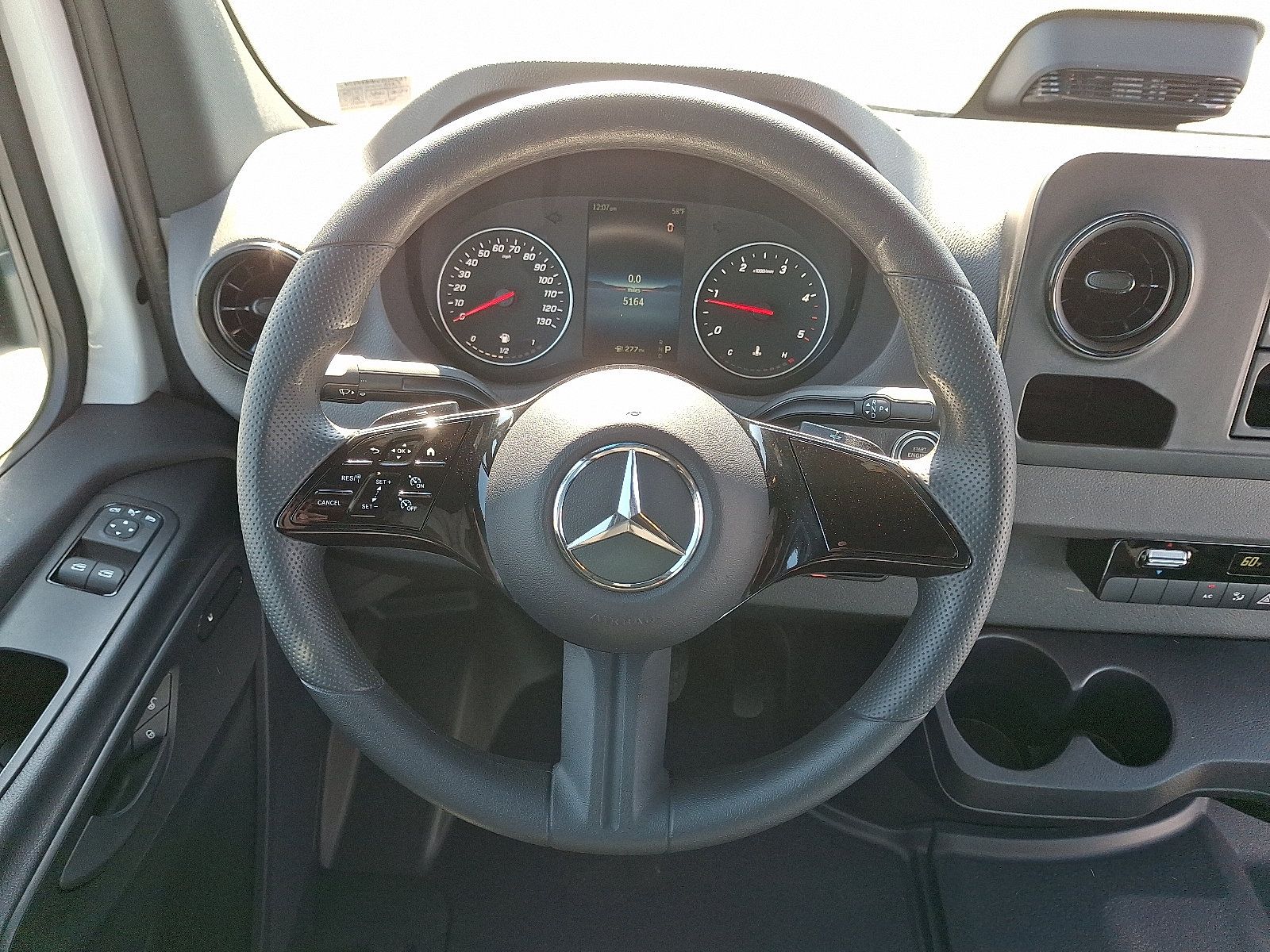 Used 2025 Mercedes-Benz Sprinter 2500 image 19