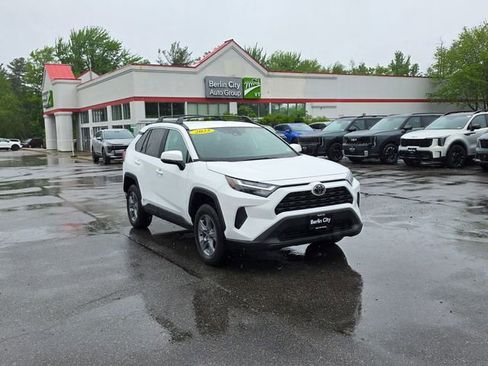 Used 2025 Toyota RAV4 XLE AWD/4WD image 29