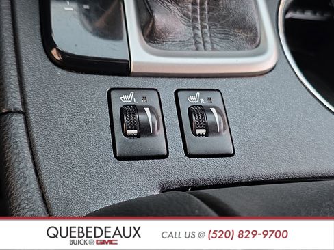 Used 2019 Toyota Highlander XLE AWD/4WD image 22