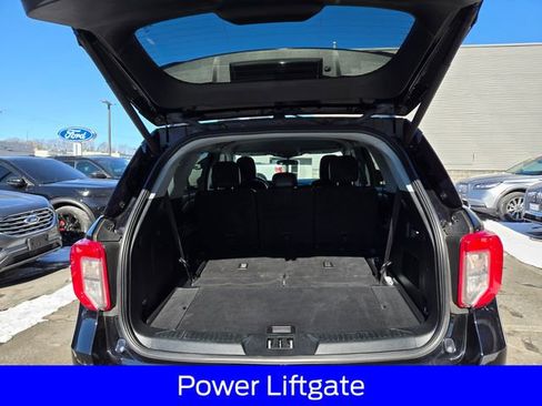 Certified 2023 Ford Explorer XLT w/ Equipment Group 202A image 17