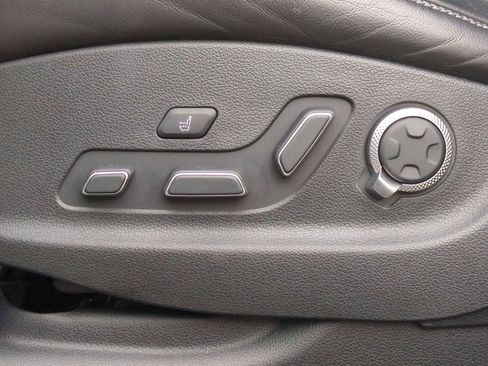 Used 2022 Genesis GV80 3.5T w/ Advanced Package 06 image 17