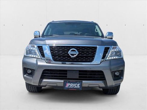 Used 2020 Nissan Armada SL image 2