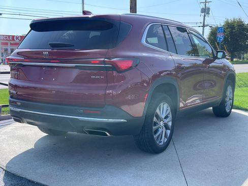Used 2025 Buick Enclave Preferred w/ LPO, Floor Liner Package FWD image 7