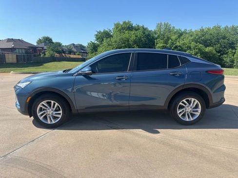 Used 2025 Buick Envista Preferred w/ Convenience I Package FWD image 2