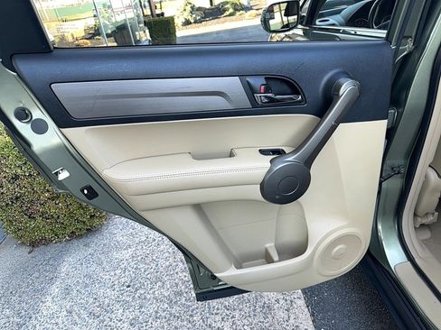 Used 2008 Honda CR-V EX-L image 17