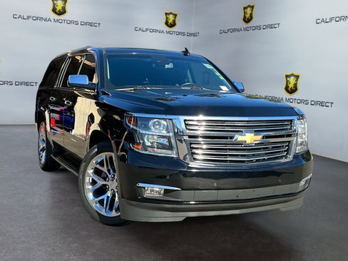 Used 2019 Chevrolet Suburban Premier image 3