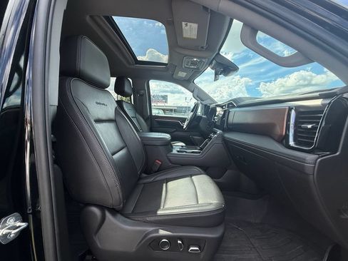 Used 2024 GMC Sierra 2500 Denali w/ Denali Reserve Package AWD/4WD image 23