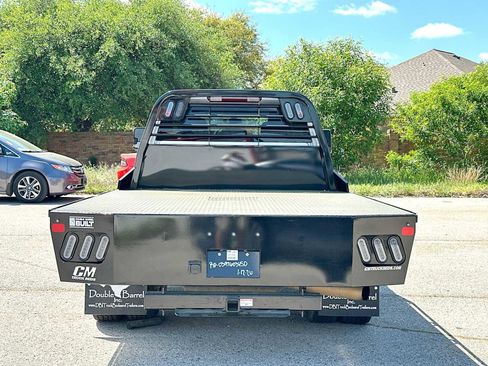 Used 2022 Chevrolet Silverado 3500 LT w/ Convenience Package image 12