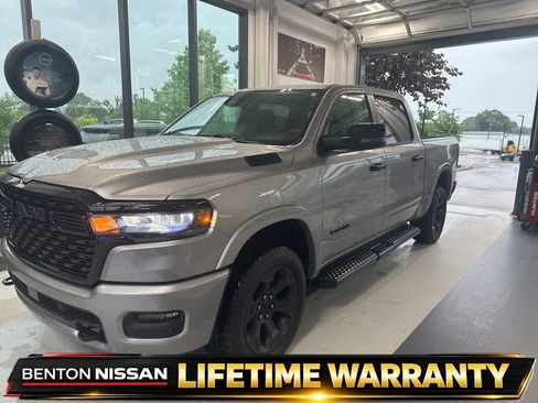 Used 2025 RAM 1500 Big Horn AWD/4WD image 4
