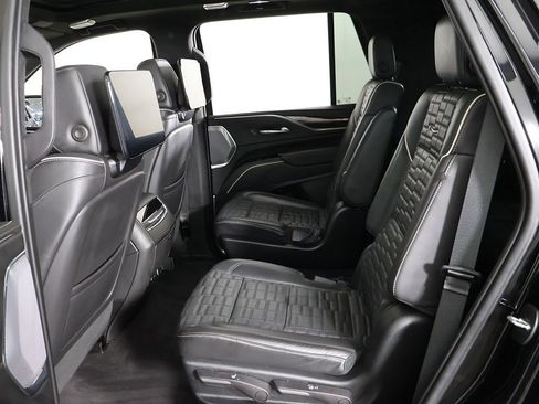 Used 2023 Cadillac Escalade Sport Platinum AWD/4WD image 43