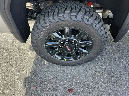 New 2026 GMC Sierra 2500 AT4 w/ AT4 Premium Plus Package image 4