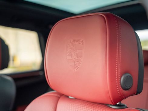 New 2026 Porsche Macan Turbo image 13