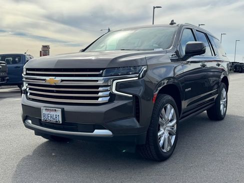 Used 2021 Chevrolet Tahoe High Country image 3