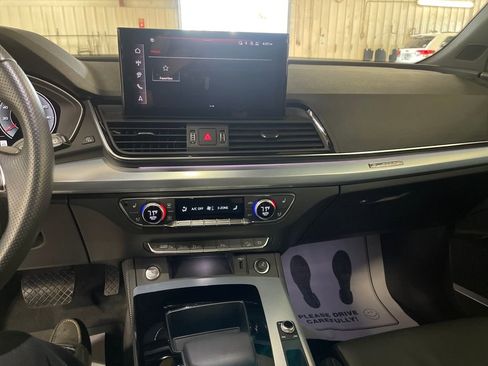 Certified 2025 Audi Q5 2.0T Premium Plus w/ Premium Plus Package image 20