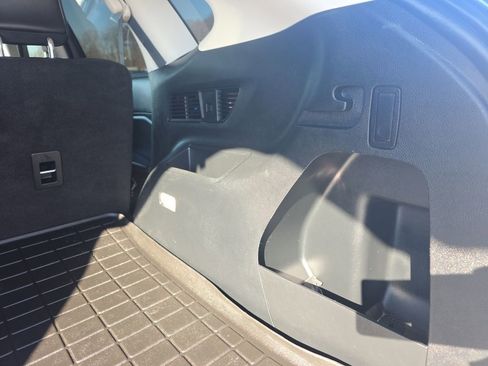 Certified 2021 Ford Edge SEL w/ Convenience Package image 18