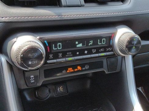 Certified 2025 Toyota RAV4 LE AWD/4WD image 14