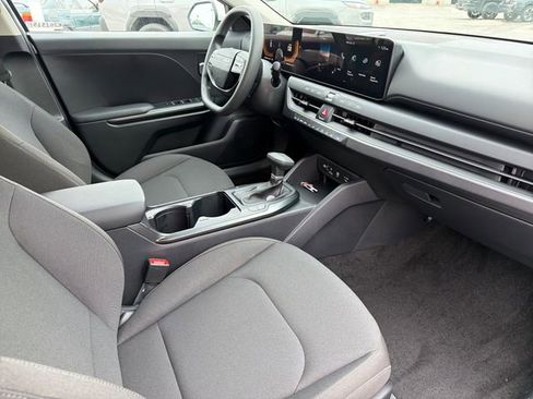 New 2026 Kia K4 LXS FWD image 22