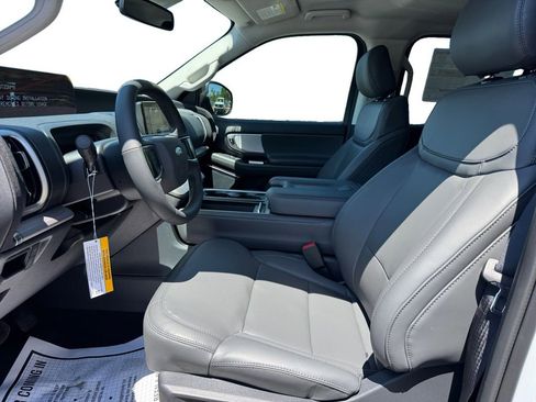 New 2026 Ford Expedition Active RWD image 11