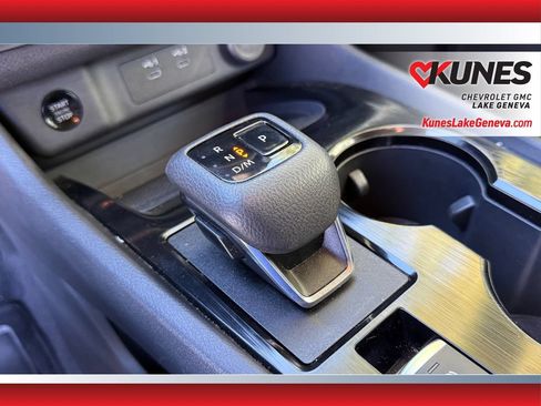 Used 2024 Nissan Rogue S FWD image 28