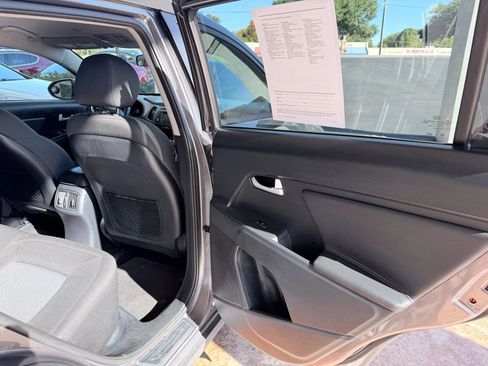 Used 2014 Kia Sportage LX image 15