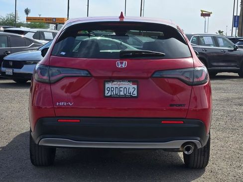 Used 2025 Honda HR-V Sport image 5