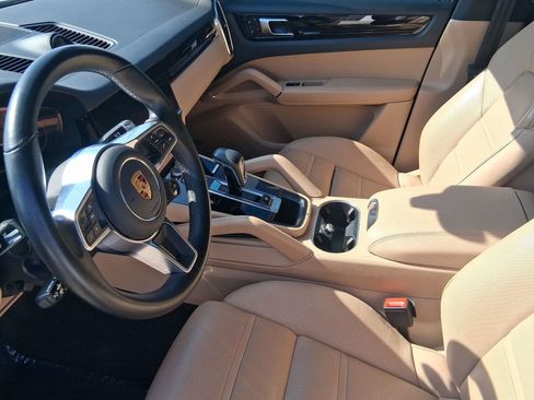 Used 2021 Porsche Cayenne Coupe AWD w/ Premium Package Plus image 17