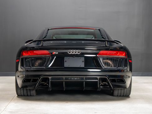 Used 2017 Audi R8 V10 plus AWD/4WD image 6