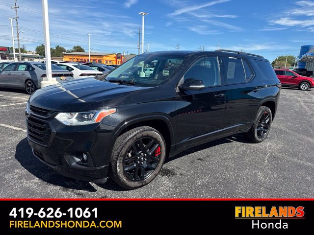 Used 2021 Chevrolet Traverse Premier w/ Redline Edition FWD image 2