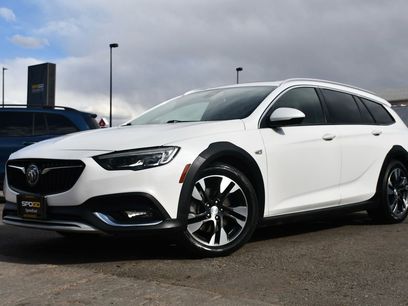 Used 2018 Buick Regal Essence w/ Driver Confidence Package #1