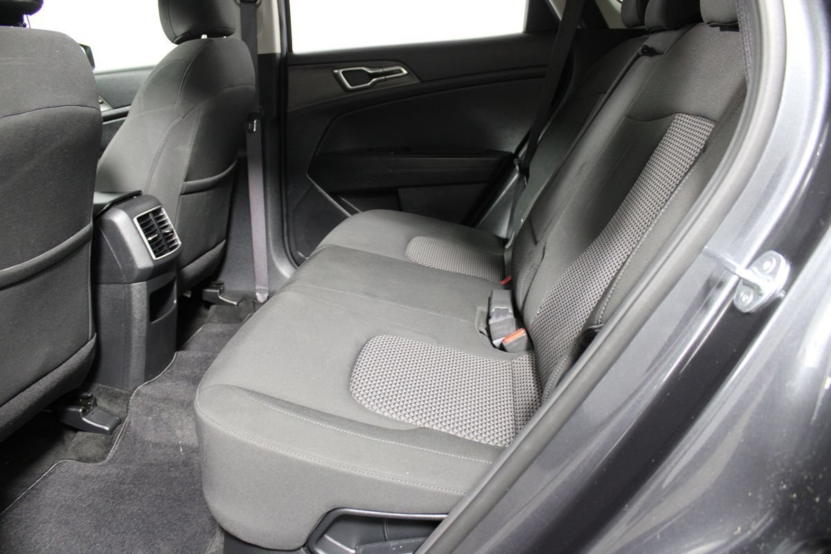 Used 2023 Kia Sportage LX AWD/4WD image 20