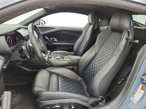 Used 2021 Audi R8 V10 w/ Premium Package RWD image 15
