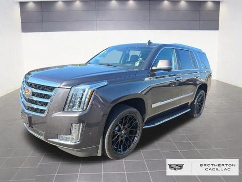 Used 2017 Cadillac Escalade Premium Luxury AWD/4WD image 1