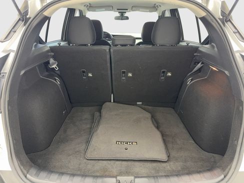 Used 2020 Nissan Kicks S FWD image 44