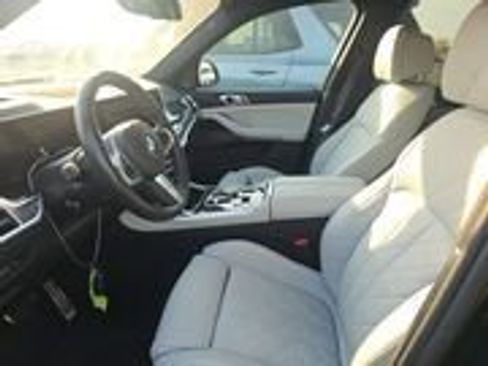 Used 2026 BMW X5 xDrive40i AWD/4WD image 3