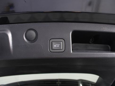 New 2026 Chevrolet Equinox RS w/ Convenience Package III FWD image 20