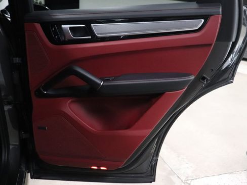 Used 2021 Porsche Cayenne GTS image 25