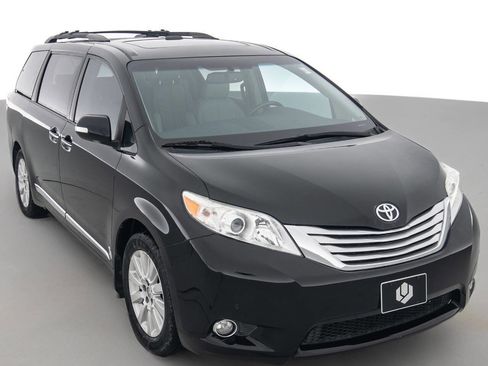 Used 2014 Toyota Sienna Limited w/ Limited Premium Package image 1